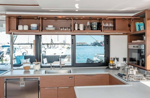 Bonifacio Boat Rental | Sun-Kissed Sailing Adventure in Bonifacio, Córcega