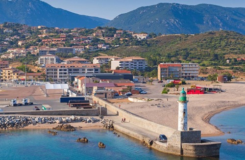 Grand Valinco Boat Rental | Sun-Kissed Sailing Adventure in Córcega