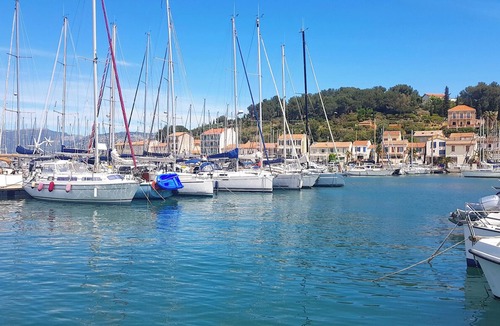 Skiathos Boat Rental | Sun-Kissed Sailing Adventure in Provence-Alpes-Côte d'Azur