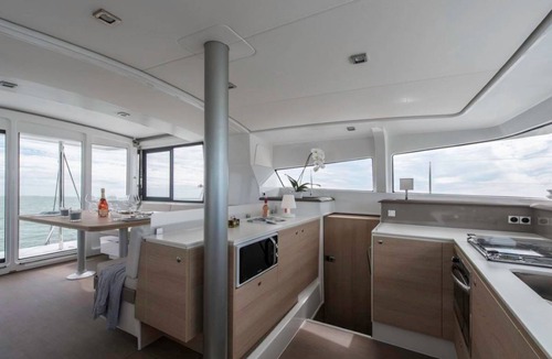 Corse-du-Sud Boat Rental | Sun-Kissed Sailing Adventure in Córcega