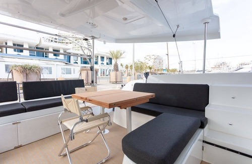 Ajaccio Boat Rental | Sun-Kissed Sailing Adventure in Córcega