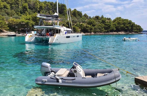 Ajaccio Boat Rental | Sun-Kissed Sailing Adventure in Córcega