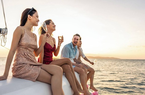 Ajaccio Boat Rental | Sun-Kissed Sailing Adventure in Córcega