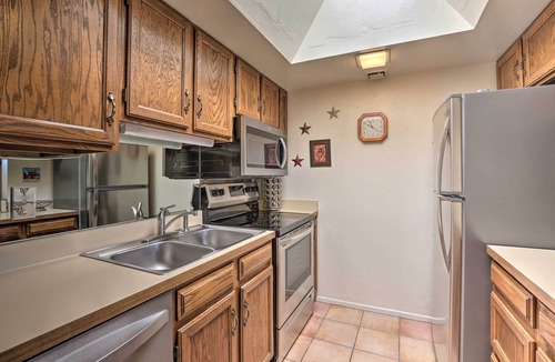 Desert Casitas House | Sun-Soaked AZ Townhome w/Private Patio & Mtn View