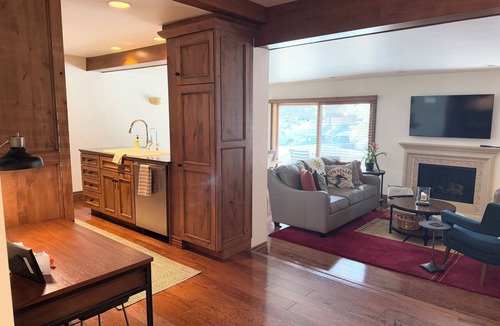 Sun Valley Condo | Sun Valley Amenities! Remodeled ski in-ski out condo with pool and hot tub!