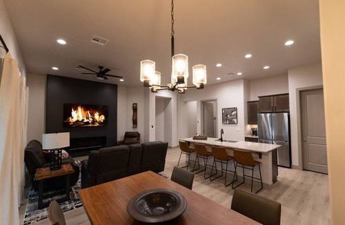 Mesquite House | SunFire Retreat by J and Amy BL 991894