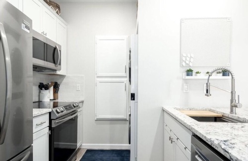 Scottsdale Ranch Condo | Sunny 1-bedroom condo in Scottsdale with fantastic amenities and EV stations!