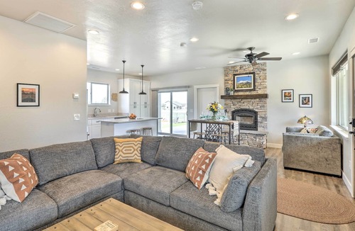 Flagstaff House | Sunny Flagstaff Home w/ Nat'l Forest Access!