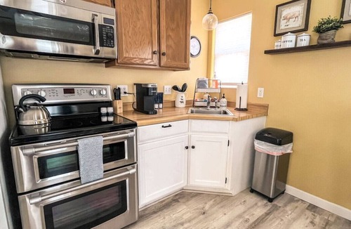 Ivins House | Sunny Roost * Hot Tub * Pool * Views * Snow Canyon