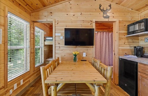 Kernville Cabin | Sunrise Cabin at KRS Camp James (Cabin 10)