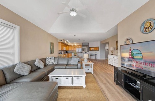 Chincoteague Condo | Sunset Bay 306 by Seaside Vacations & Sales