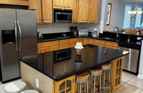Midtown Ocean City House | Sunset Island! Water views! 5BR townhome. Kayaks, Grill, Pools, Beach, Fishing