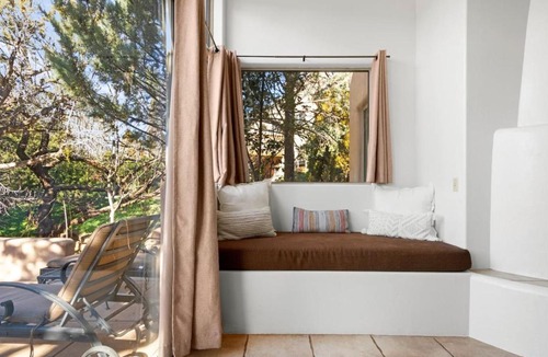 Oak Creek Hotel | Sunset Villa - Adobe Village