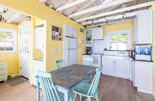 Baiting Hollow Cottage | Sunsets over Long Island Sound Peace and Tranquility Monthly Rentals Available