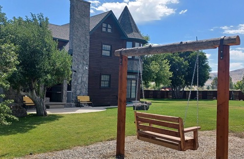 Oneida County House | SUNSHINE RANCH Elegant Country Retreat