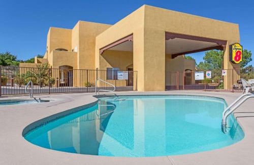 Cottonwood Hotel | Super 8 by Wyndham Cottonwood