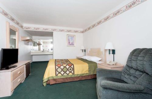 Cottonwood Hotel | Super 8 by Wyndham Cottonwood