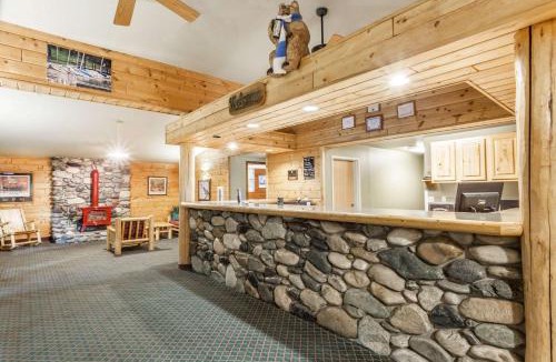 McCall Hotel | Super 8 by Wyndham McCall