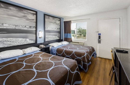 Alhambra Hotel | Super 8 by Wyndham Phoenix West