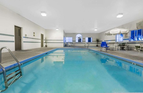 Willcox Hotel | Super 8 by Wyndham Willcox