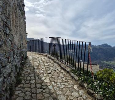 SantʼAntonino House | Superbe Maison de village authentique vue mer