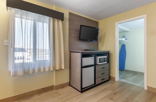Chambers Hotel | SureStay by Best Western Chambers Petrified Forest
