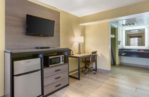 Chambers Hotel | SureStay by Best Western Chambers Petrified Forest