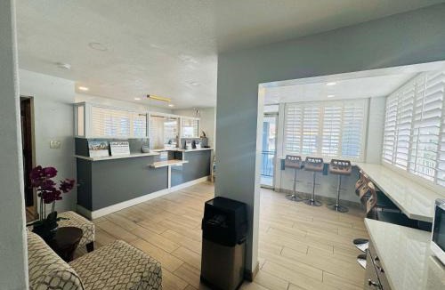 Downtown Hotel | SureStay by Best Western Fresno Central