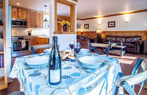 Ketchum Condo | Sv109 - Walk to Lifts & Town - Hot Tub & Pool