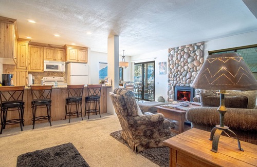 Ketchum Condo | SV137 - Walk to Lifts & Town - Hot Tub & Pool