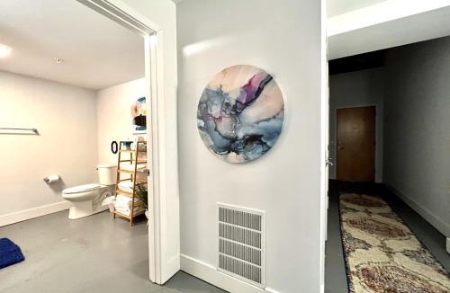 Otterbien Home Apartment | Swanky loft at Historic Peters Cartridge Factory