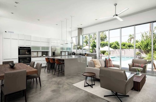 Fashion Square House | Swanky & Stylish Old Town Scottsdale Luxe Retreat