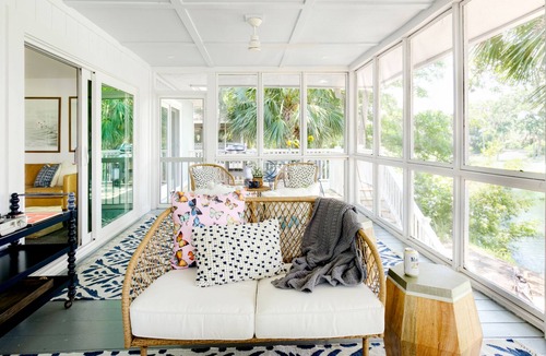 Isle of Palms House | Sweet Tea by AvantStay | Waterside Sanctuary w/ Screened Porch & Deck Views