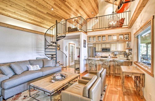 Worley House | Swim, Boat & Explore! South Lake Coeur d'Alene Gem