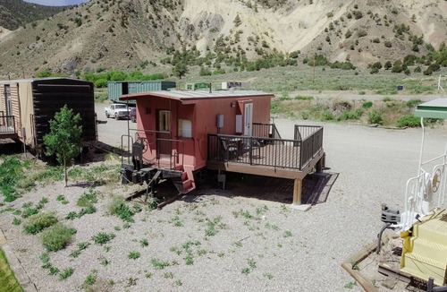 Sevier Apartment | T-008) The Cotton Belt