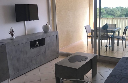 L'Ile-Rousse Apartment | T2 in new residence, fully equipped + air conditioning/wifi and parking