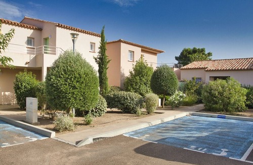 Lecci Apartment | T2 Near Saint-Cyprien, Cala Rossa, Pinarello Beaches – Southern Corsica