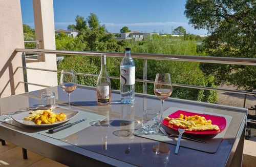 Lecci Apartment | T2 Near Saint-Cyprien, Cala Rossa, Pinarello Beaches – Southern Corsica