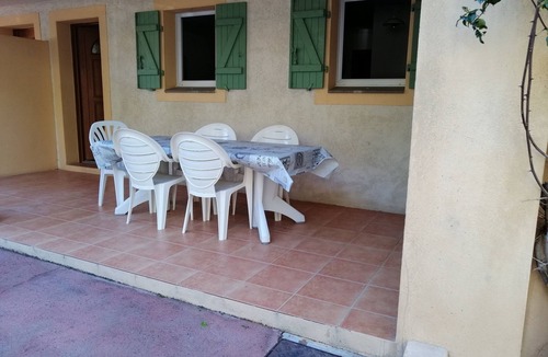 L'Ile-Rousse Apartment | T3 2 steps from the beach and 150m from the town center