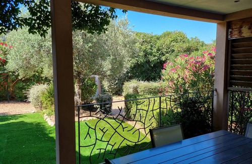 Porto-Vecchio Villa | T3 55 M2 villa sleeps 4 terrace and garden near the beaches and amenities