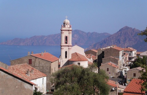 Piana Apartment | T3 apartment in Piana, fully renovated in 2021. Sleeps 5.