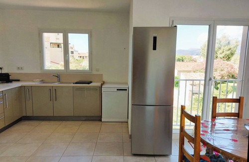 Saint-Florent House | T3, in house 3 min from the beach, 5mn from the village on foot, very quiet.