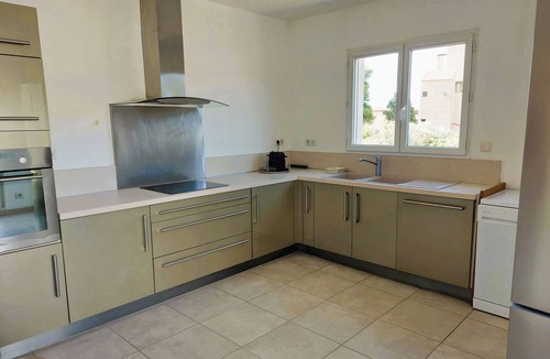 Saint-Florent House | T3, in house 3 min from the beach, 5mn from the village on foot, very quiet.