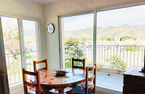 Saint-Florent House | T3, in house 3 min from the beach, 5mn from the village on foot, very quiet.