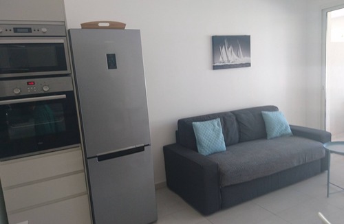 Calvi Apartment | T3 new air-conditioned, Calvi 150m from the beach, cleaning, sheets & parking included