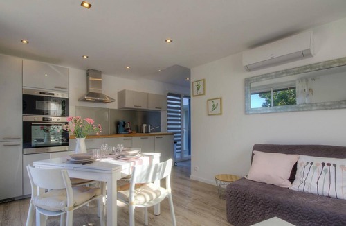 Galeria Apartment | T3 SEA VIEW terrace, new, air-conditioned, quiet, near beaches & shops