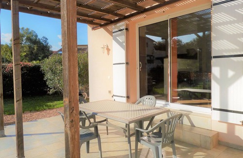 Arca House | T3 villa les oliviers with garden, air conditioning, wifi and barbecue