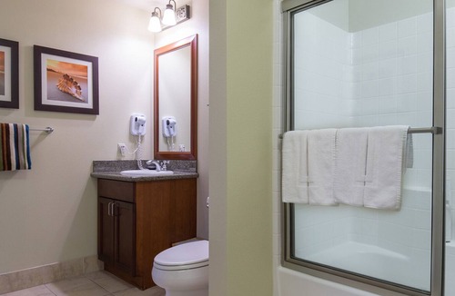 Las Vegas Condo | Tahiti Village Moorea 1br suite Thursday check-in