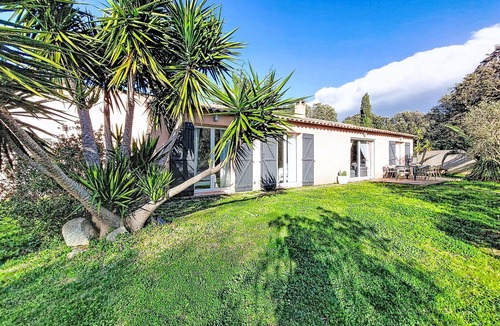 Figari House | Tarabucetta by Interhome