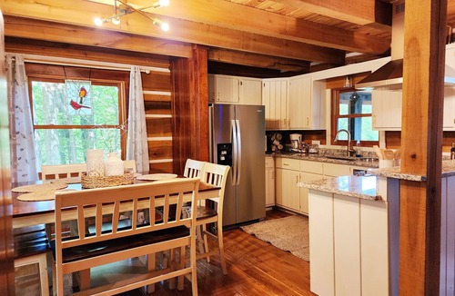 Martinsville Cabin | Taurina Cabin-Nestled in nature and tranquility. New updated indoor hot tub.